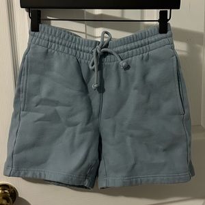 Aritzia TNA Cozy Fleece Shorts XS